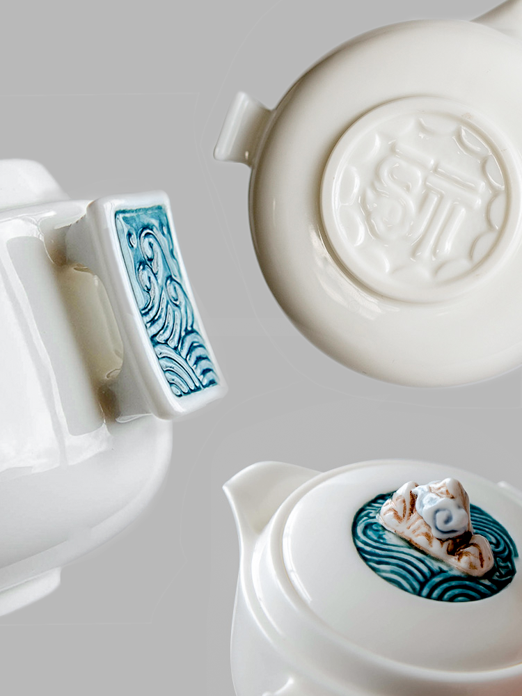 Mountain and Lake Tea-to-Go Set